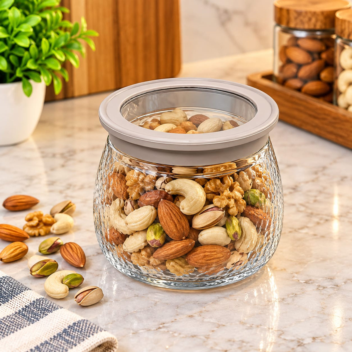 Barniwala Diamond Glass Storage Jar 790 ML, 1 Pc | Textured Transparent Kitchen Container with Lid | Premium Multipurpose Jar for Dry Fruits, Cookies, Snacks, Sugar, Tea & Coffee