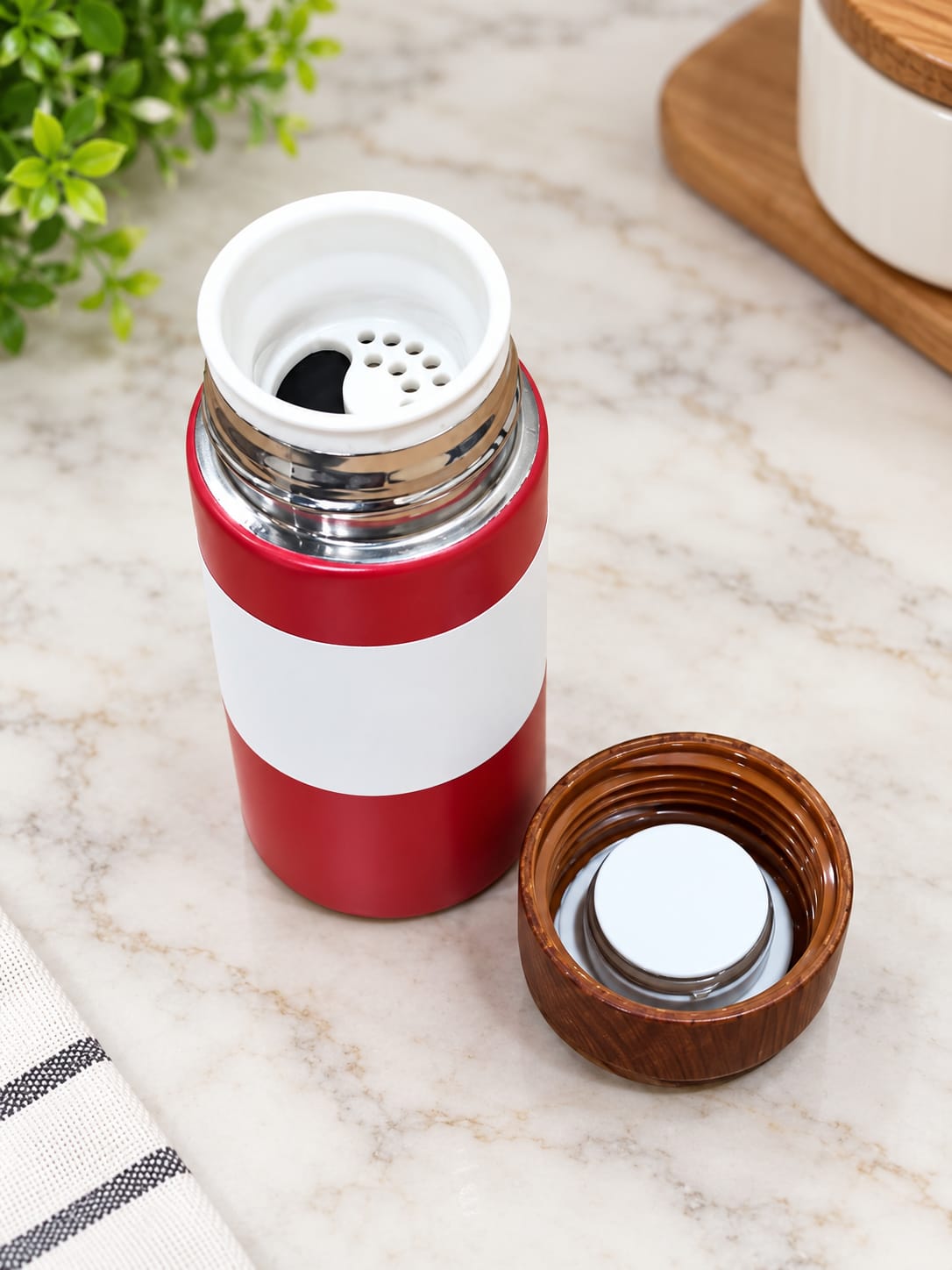 Pocket Thermos 150 ML Vacuum Flask, 1 Piece | Compact Insulated Bottle with Stylish Wooden-Finish Cap | Mini Thermos Bottle for Tea, Coffee, Hot & Cold Beverages | Red